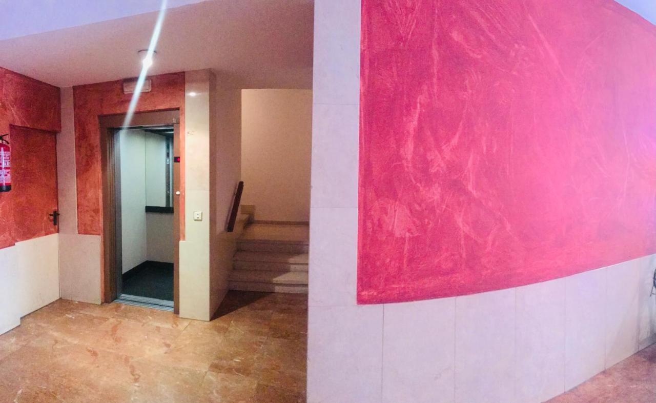 Apartamento Centrico En Monforte De Lemos - No Wifi - Parking Privado 외부 사진